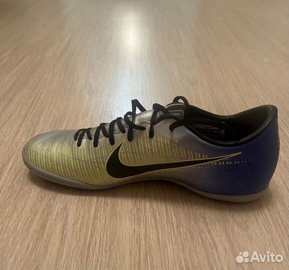 Футбольные бутсы nike mercurial