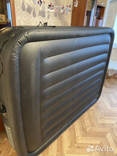 Надувной матрас (кровать) c насосом intex AP620C