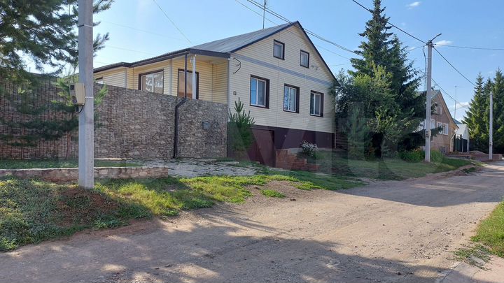 Дом 170 м² на участке 8 сот.