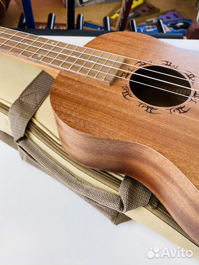 Укулеле Баритон