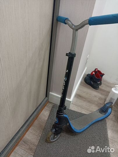 Самокат Двухколесный самокат Globber Flow 125