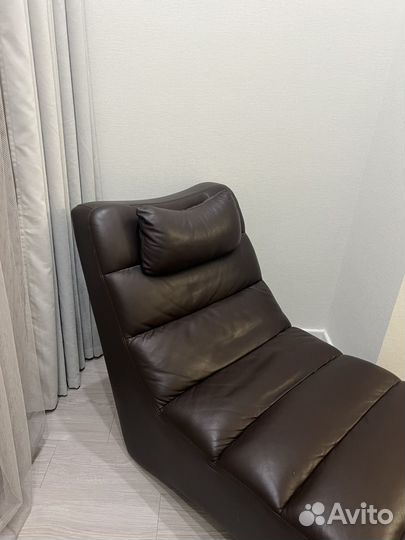 Диван-кушетка из натуральной кожи