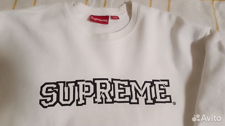 Supreme hoodie