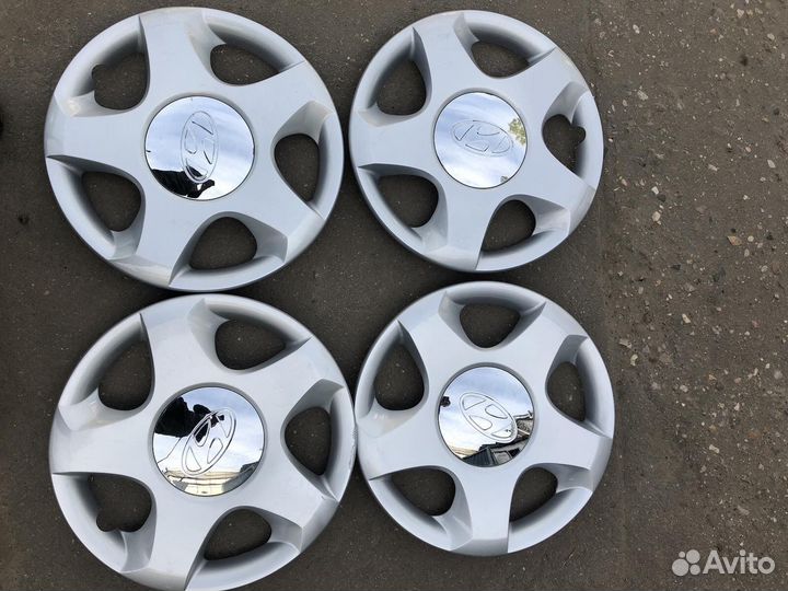 Оригинальные колпаки на Hyundai R15