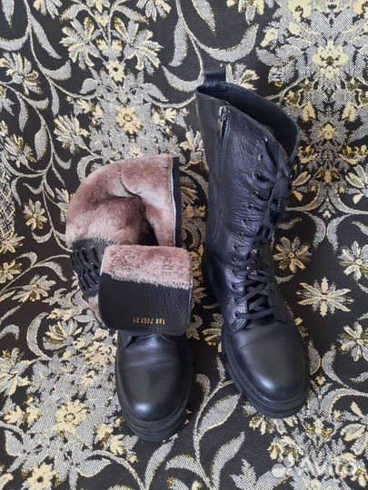 Сапоги зимние.Натуральная кожа и мех.Размер 37