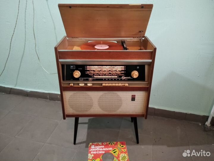 Рабочая ламповая радиола
