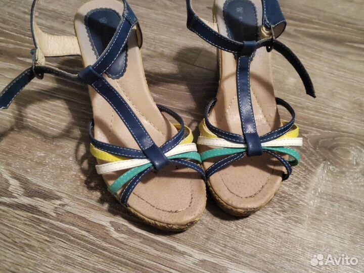 Босоножки женские 38 размер