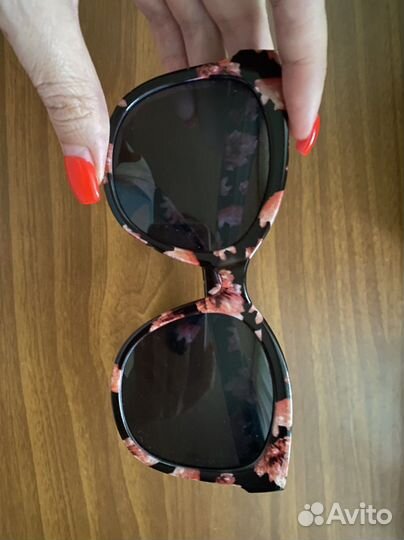 Очки солнцезащитные