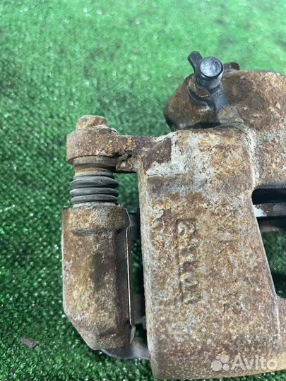 Суппорт передний правый Chevrolet Lacetti (J200) 2