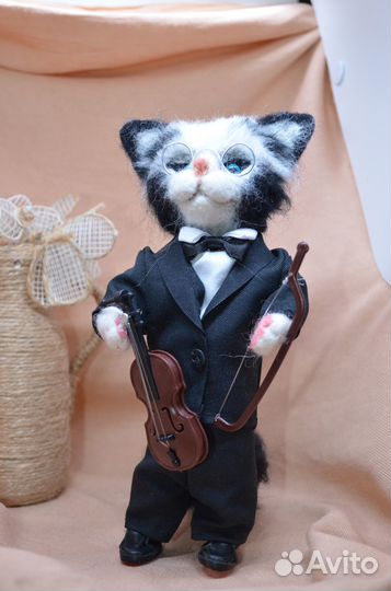 Кот скрипач Кирюша, сухое валяние, кукла из шерсти