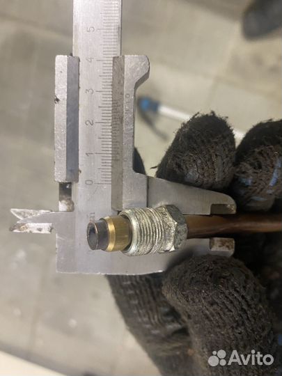 Газовый клапан для заправки авто