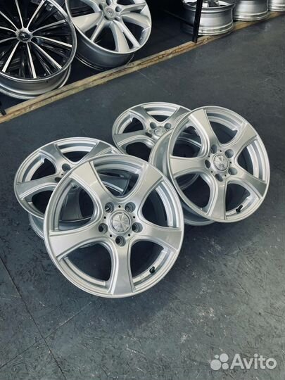 Диски Violento R16 5x114.3 #K140