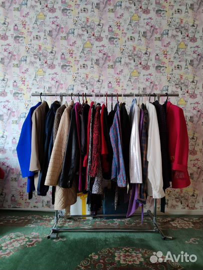 Стойка вешало