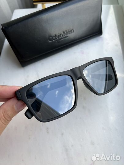 Солнцезащитные очки calvin klein