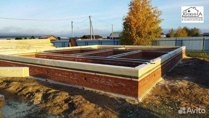 Срубы дома 8х9 из бруса 200х200 строительство