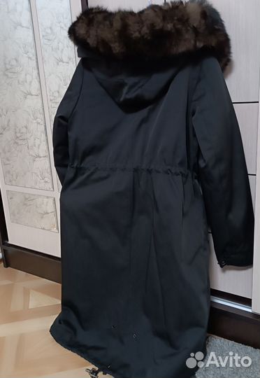 Парка с натуральным мехом женская 46