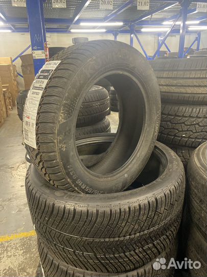 Kumho WinterCraft WP51 215/55 R16 97H