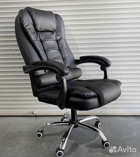 Компьютерное кресло с функцией массажа