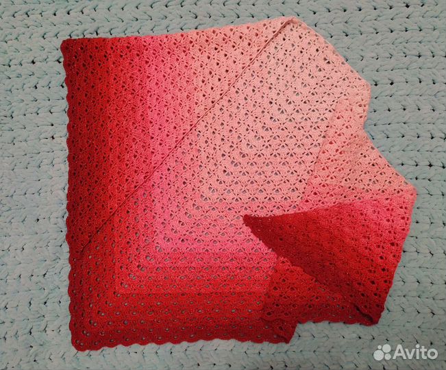 Бактус ручной работы (косынка, шаль)