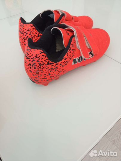 Футбольные бутсы