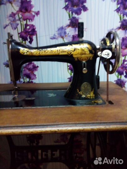 Швейная машина Singer