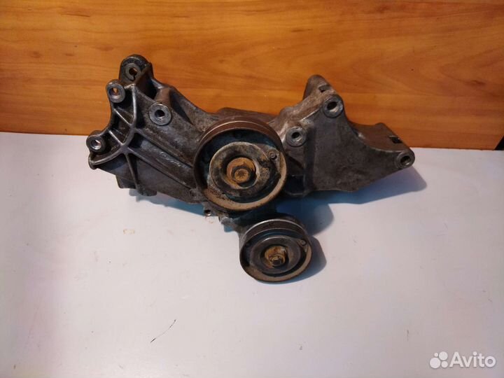 Кронштейн генератора VAG BBY 1.4