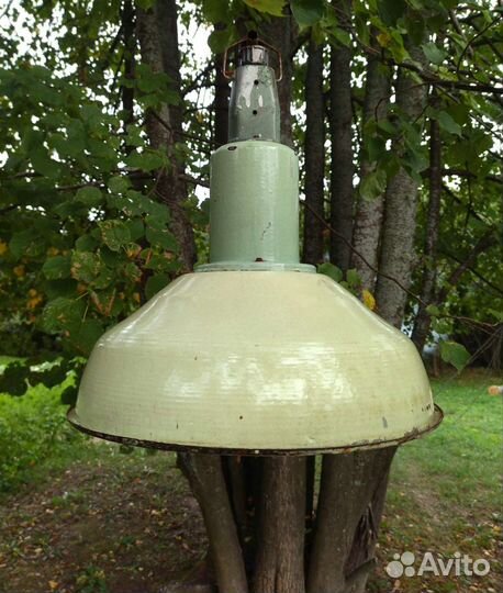 Подвесной производственный фонарь СССР