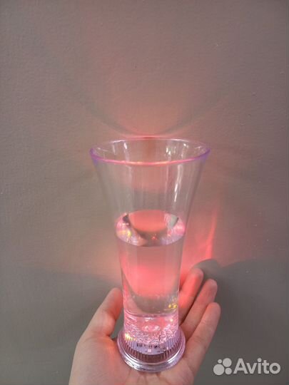 Светящийся стакан