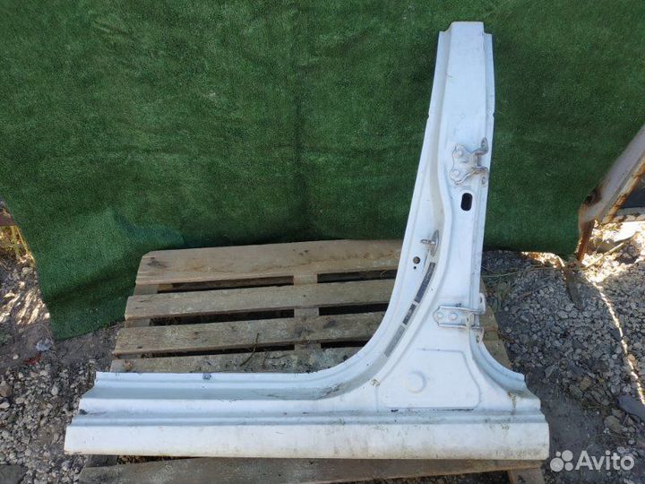 Порог со стойкой левый Hyundai Solaris RB G4FC