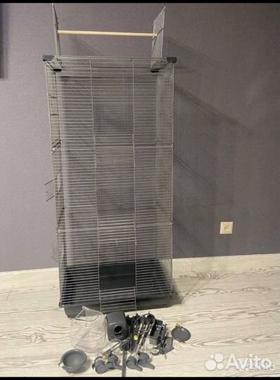 Большая клетка для птиц