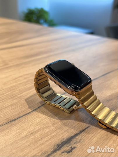 Apple Watch Series 5 44mm Stainless Steel Gold Blo