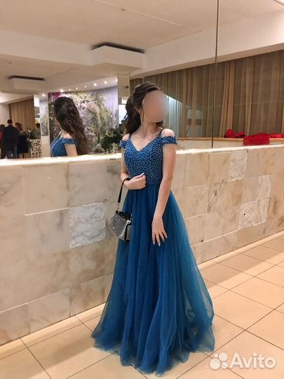 Вечернее платье