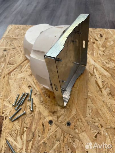 Комплект для крепления камеры на круглую опору