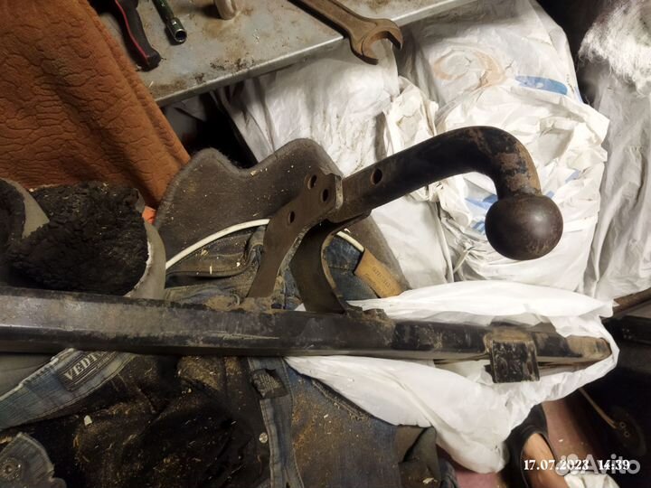 Оригинальный фаркоп бмв BMW e34 е34