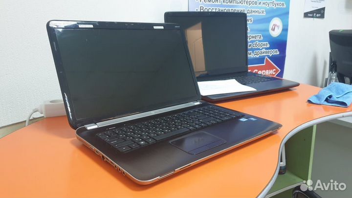 Ноутбук - Hewlett-Packard HP Pavilion dv7- 1NM