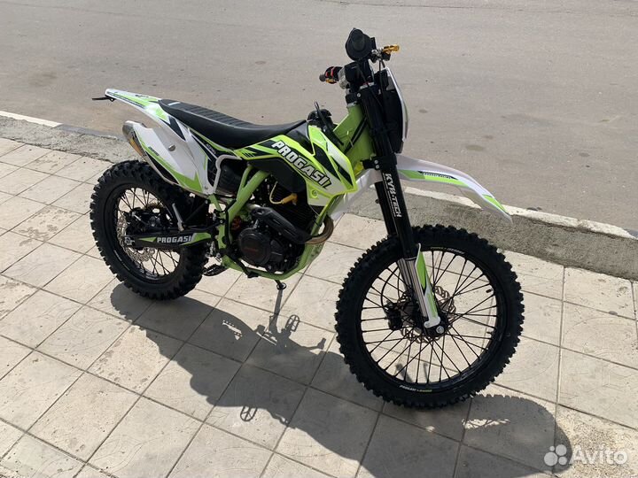 Мотоцикл Progasi Super MAX 250