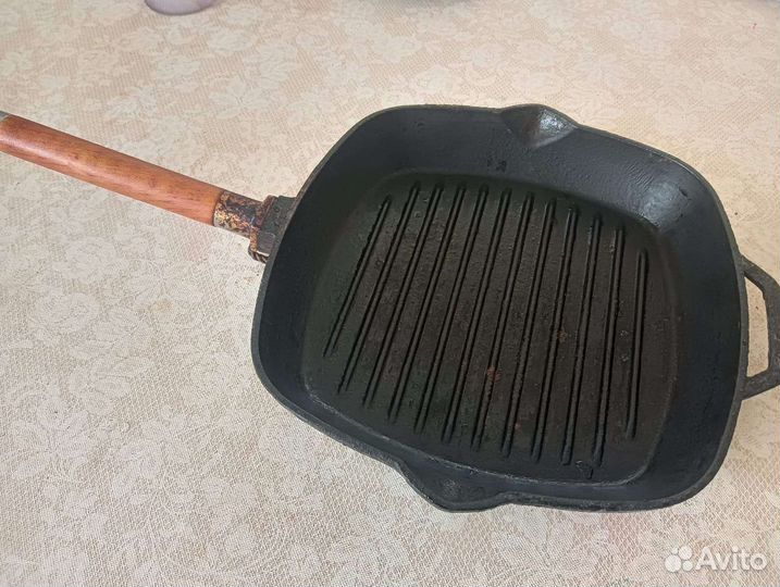 Чугунная сковорода гриль Биол