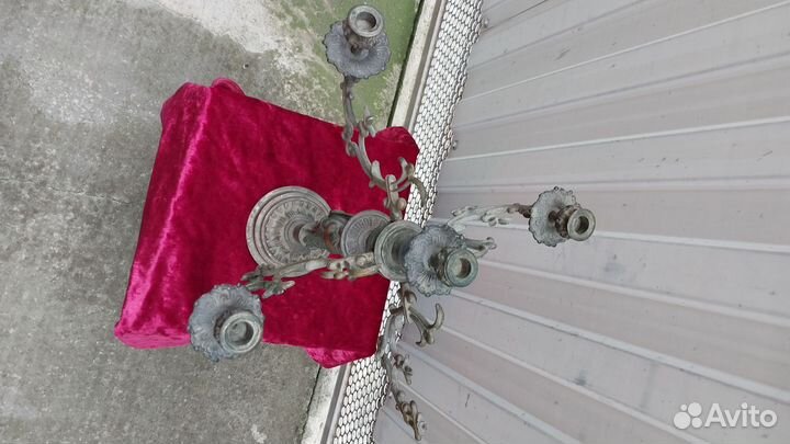 Подсвечник и канделябр Бронза