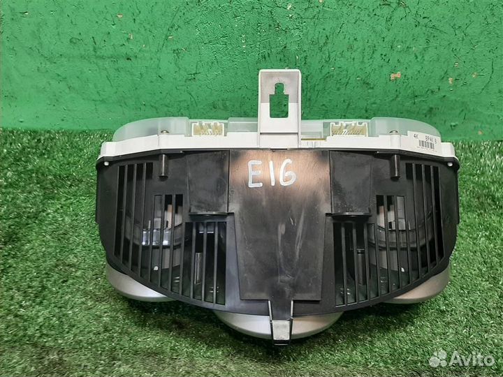 Приборная панель Mazda 3 (BK) 2005