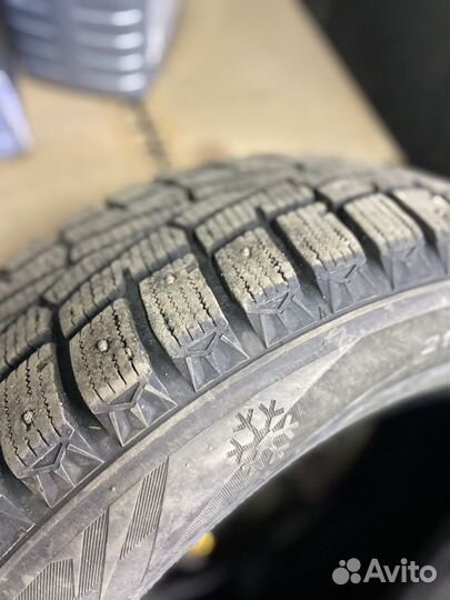 Roadstone Winguard 215/60 R16