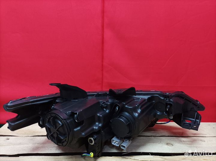 Фара левая Mitsubishi Outlander 3 2012