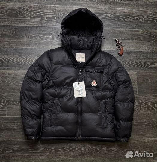 Зимний пуховик Moncler