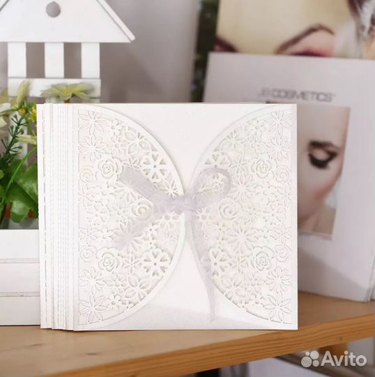 Пригласительные открытки, таблички на стол, декор