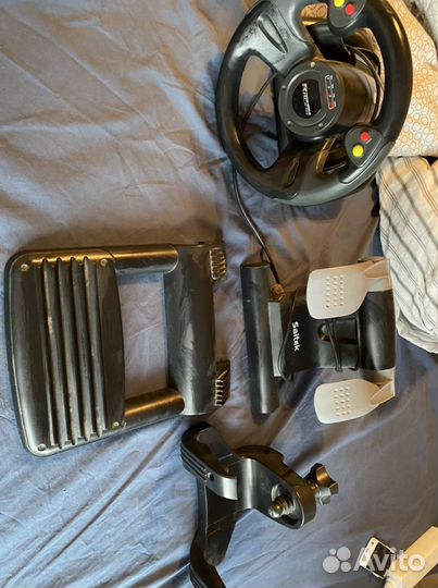 Игровой руль Saitek R440