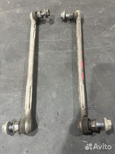 Стойки стабилизатора передние BMW E92