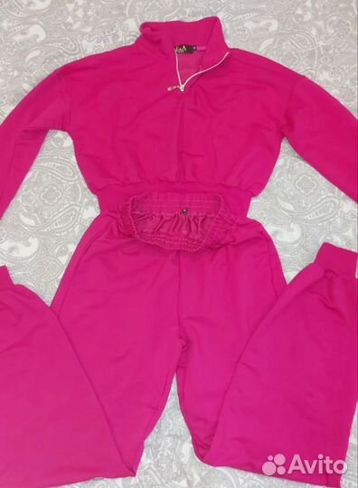 Спортивный костюм женский новый