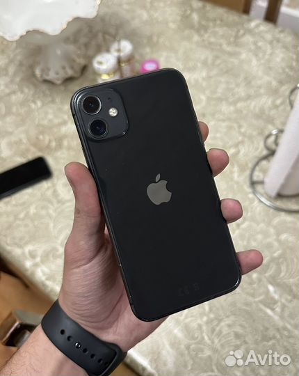 iPhone 11, 64 ГБ