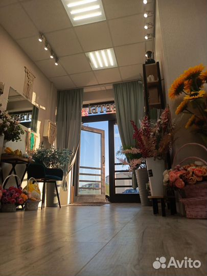 Продам готовый бизнес (цветочную мастерскую)