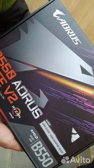 Материнская плата B550 Elite V2