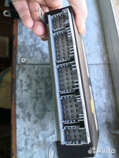 Блок управления пневмо подвеской для Ауди А6С6